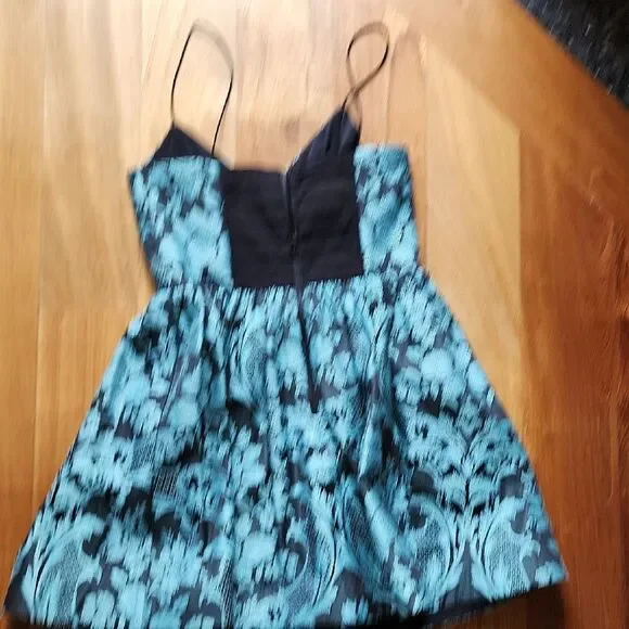 Alice + Olivia Black and Blue Patterned Dress - Women's Size 8 (NWT) - Picture 5 of 7